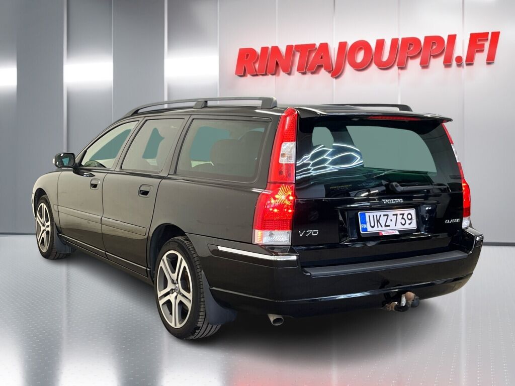 Volvo V70 2007 Musta