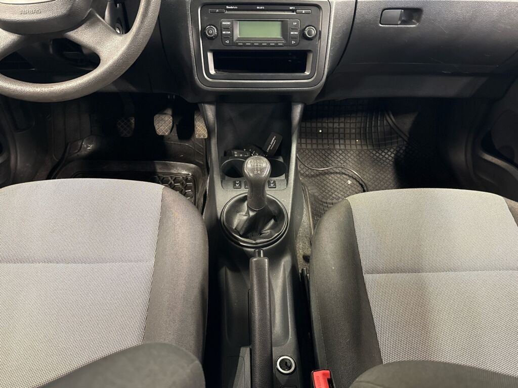 Skoda Fabia 2011 Punainen