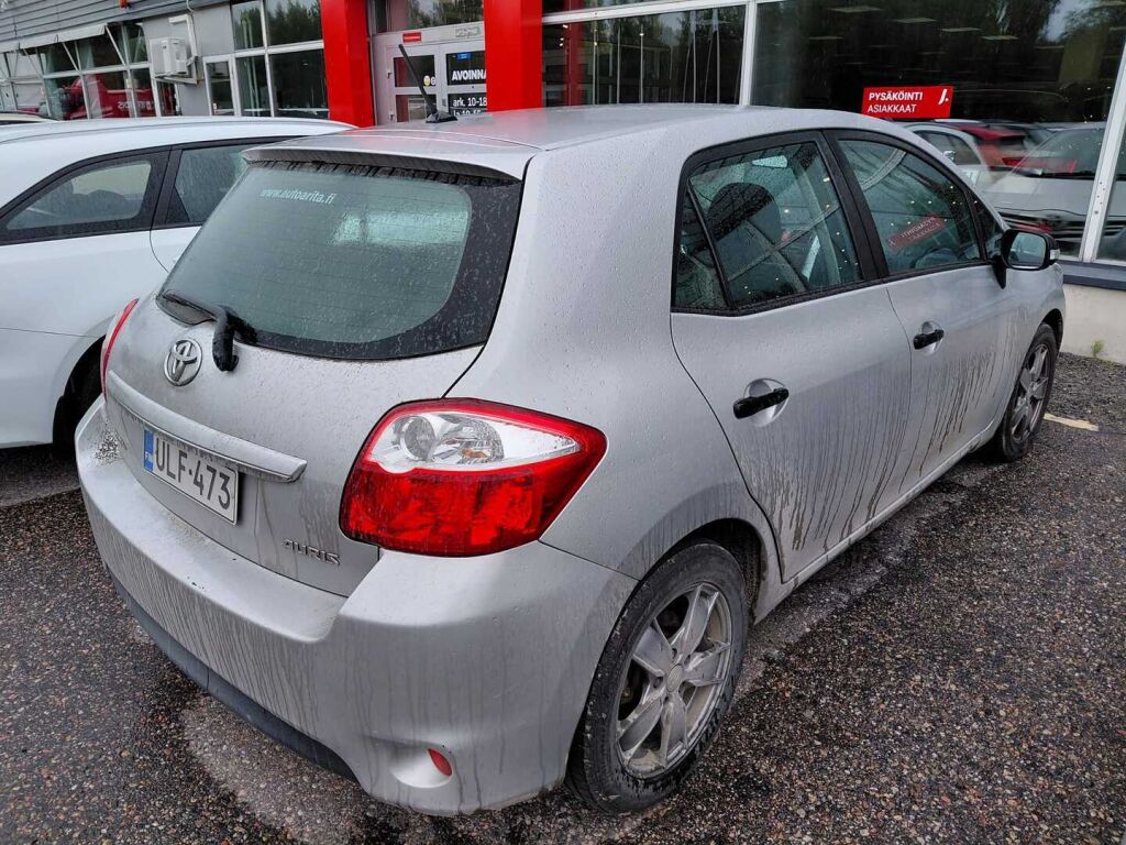 Toyota Auris 2010 Hopea