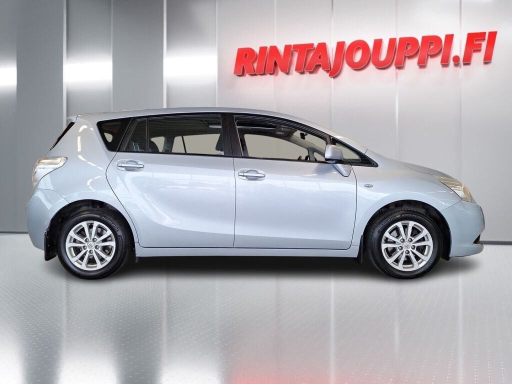 Toyota Verso 2010 Sininen