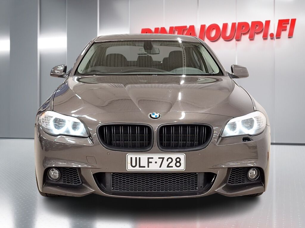 BMW 520 2011 Ruskea (beige)