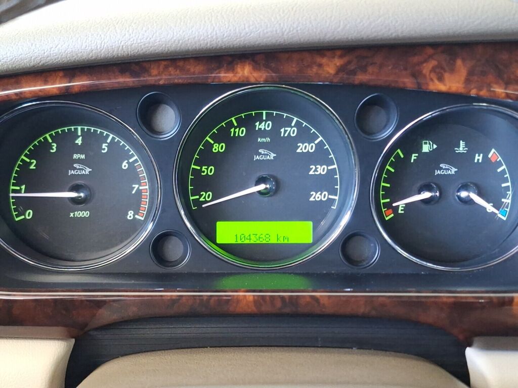 Jaguar XJ8 2003 Sininen