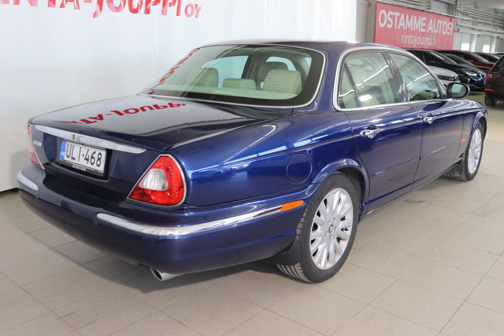 Jaguar XJ8 2003 Sininen