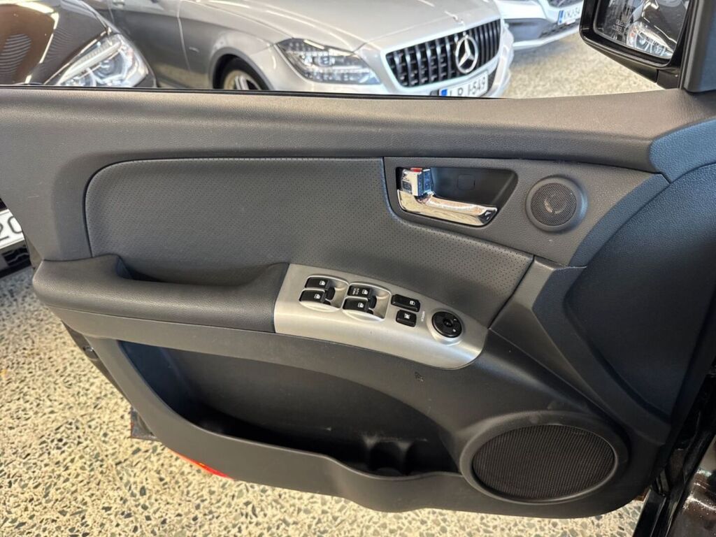 Kia Sportage 2007 Musta