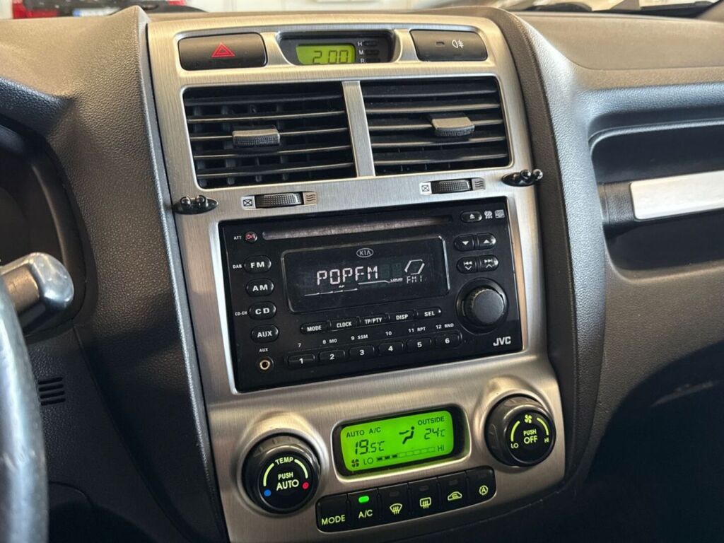 Kia Sportage 2007 Musta