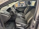 Ford Focus 2012 Ruskea (beige)