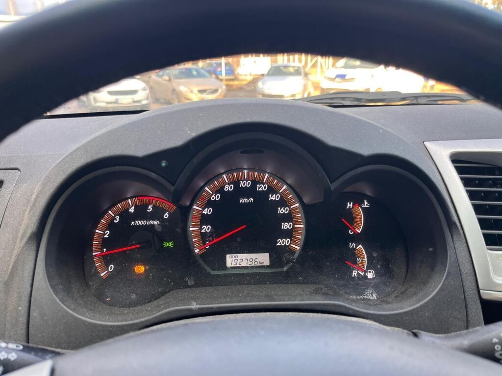 Toyota Hilux 2012 Sininen