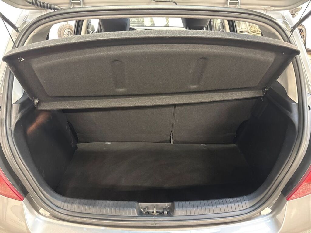 Hyundai i20 2012 Harmaa