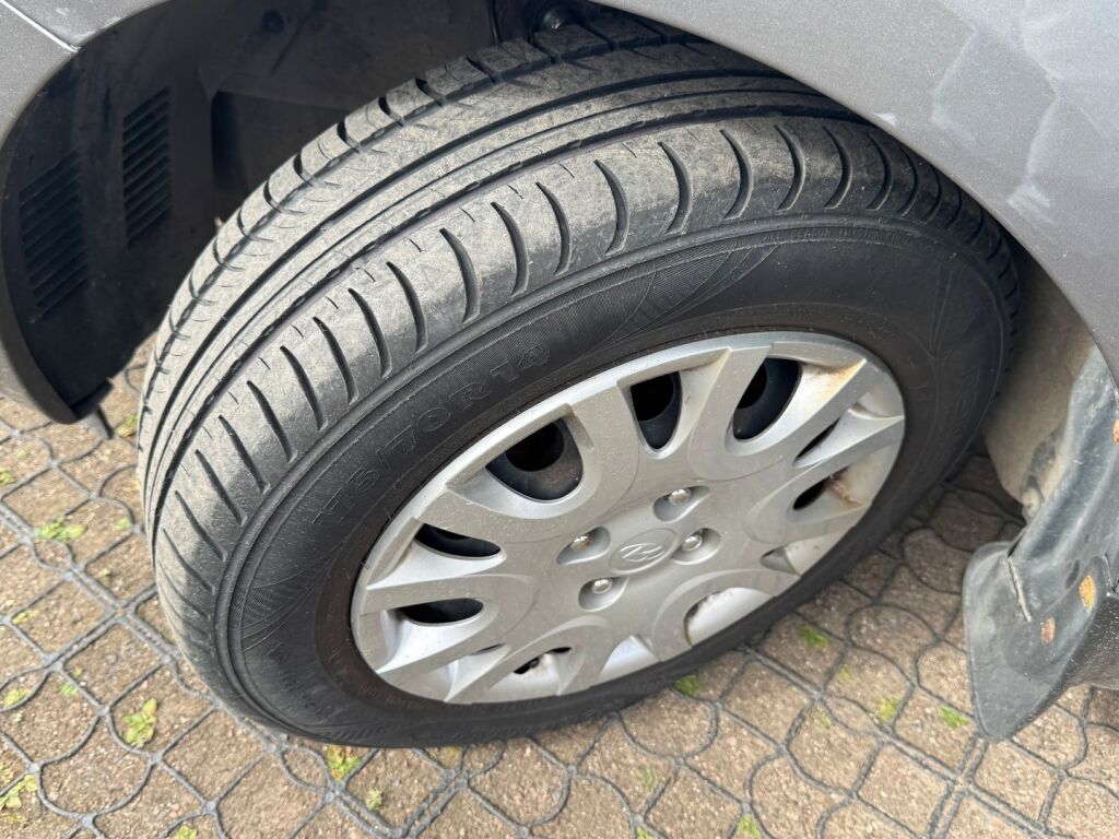 Hyundai i20 2012 Harmaa