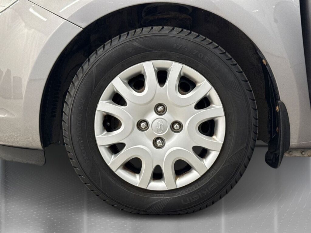 Hyundai i20 2012 Harmaa