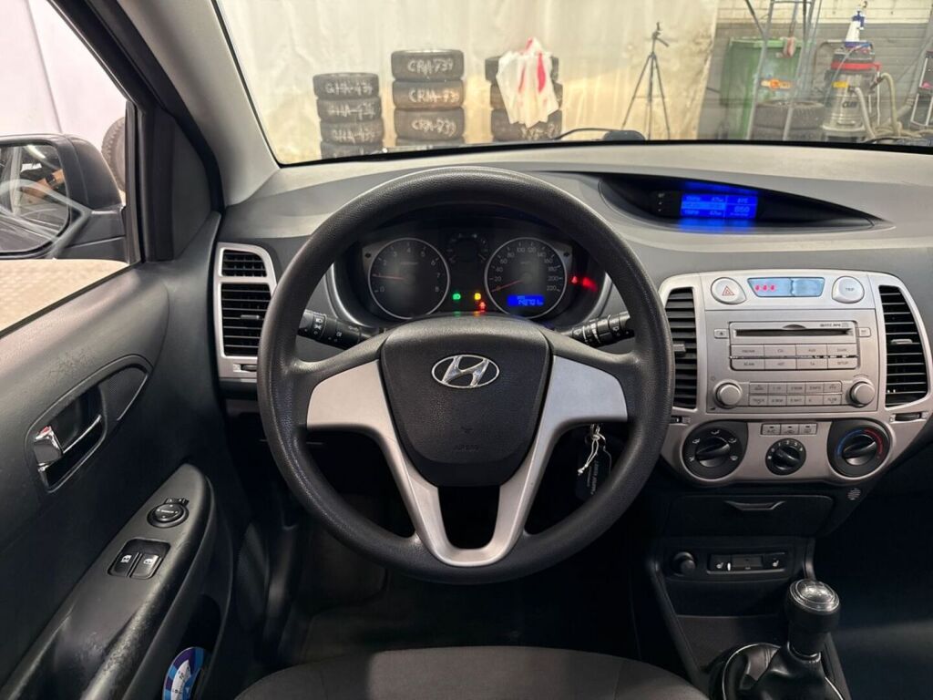 Hyundai i20 2012 Harmaa
