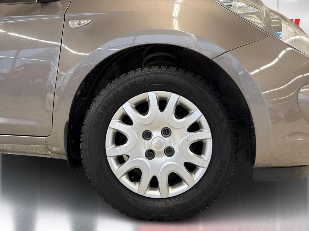 Hyundai i20 2012 Metallinhohto Harmaa