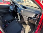 Hyundai i20 2013 Punainen