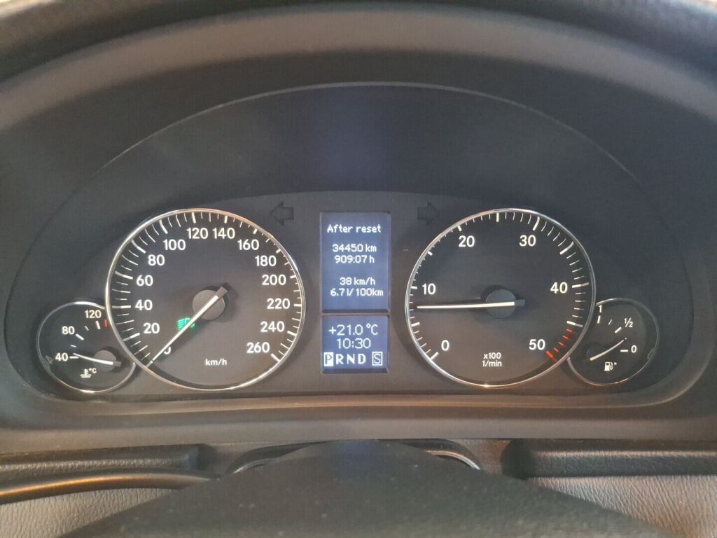 Mercedes-Benz C 2006 Harmaa