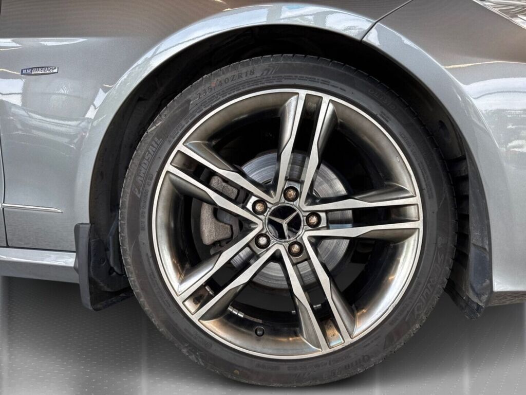 Mercedes-Benz E 2011 Harmaa
