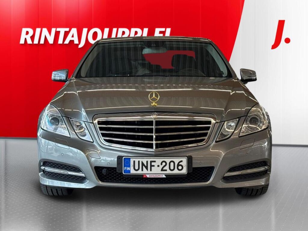 Mercedes-Benz E 2011 Harmaa