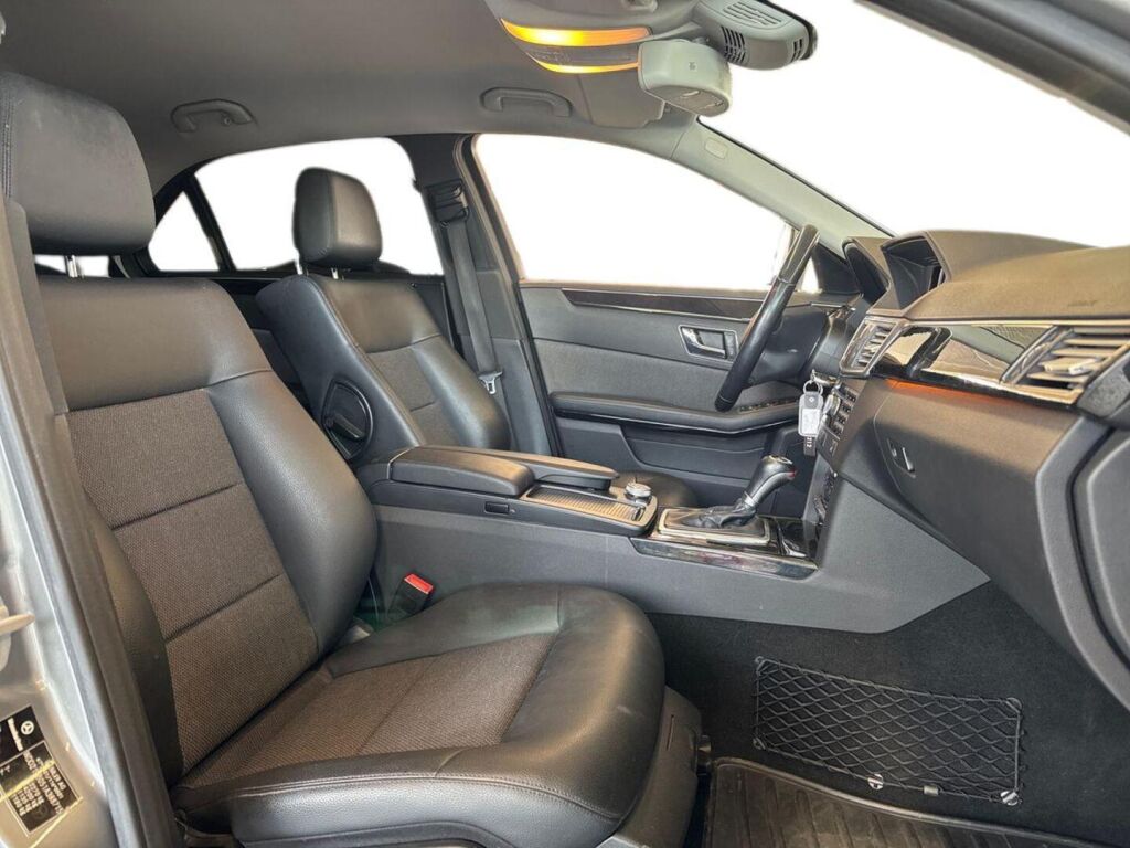 Mercedes-Benz E 2011 Harmaa