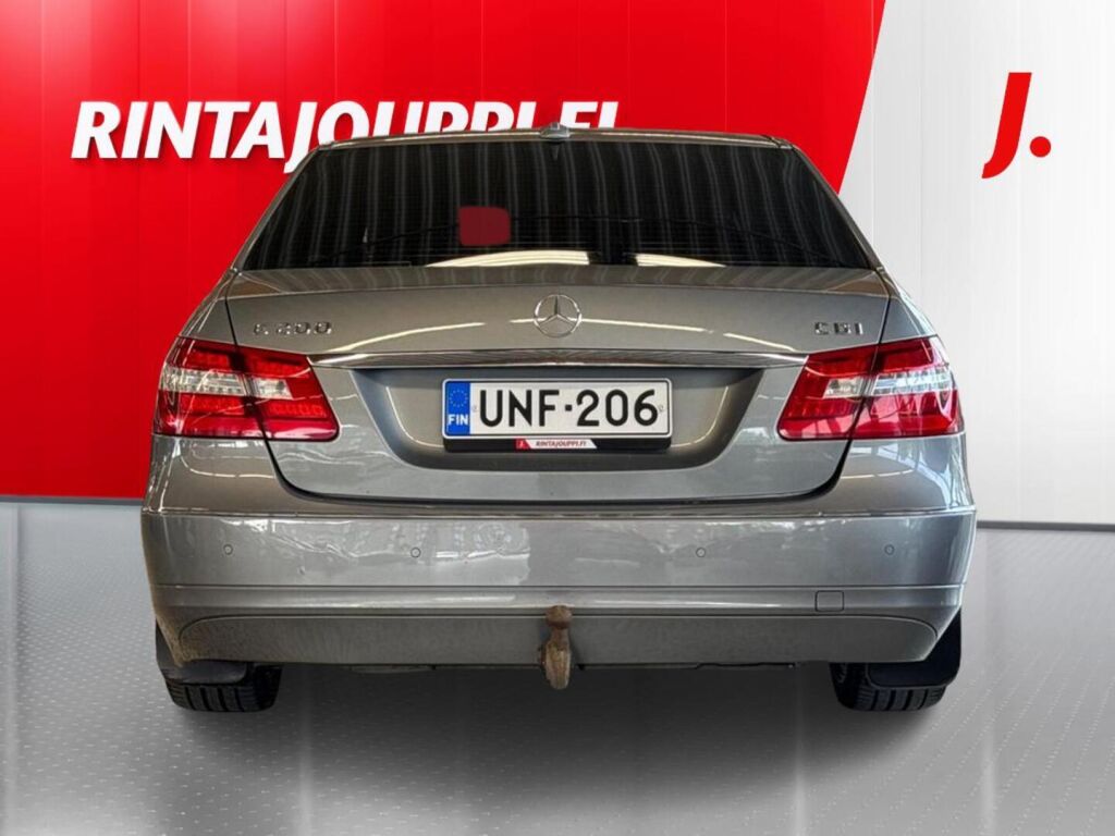 Mercedes-Benz E 2011 Harmaa