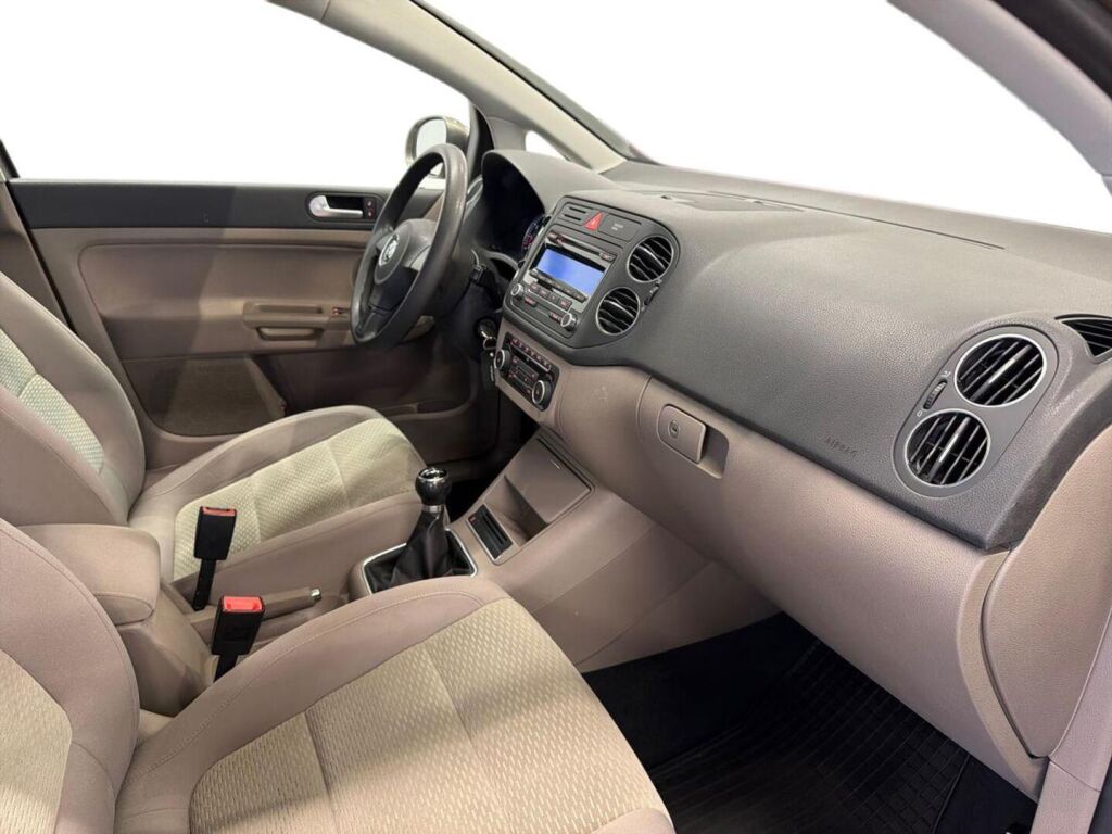 Volkswagen Golf Plus 2011 Ruskea (beige)