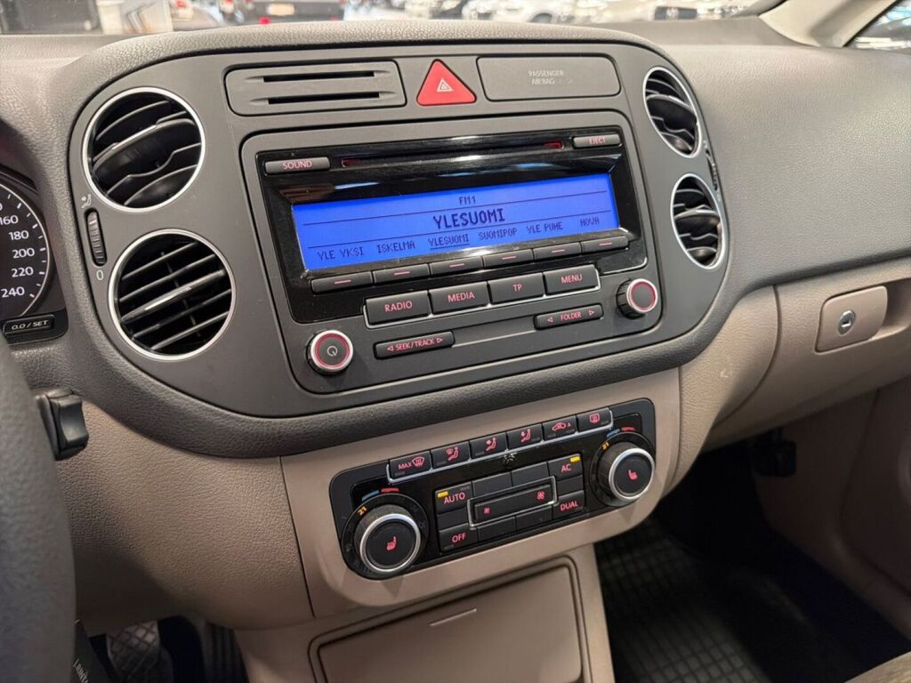 Volkswagen Golf Plus 2011 Ruskea (beige)