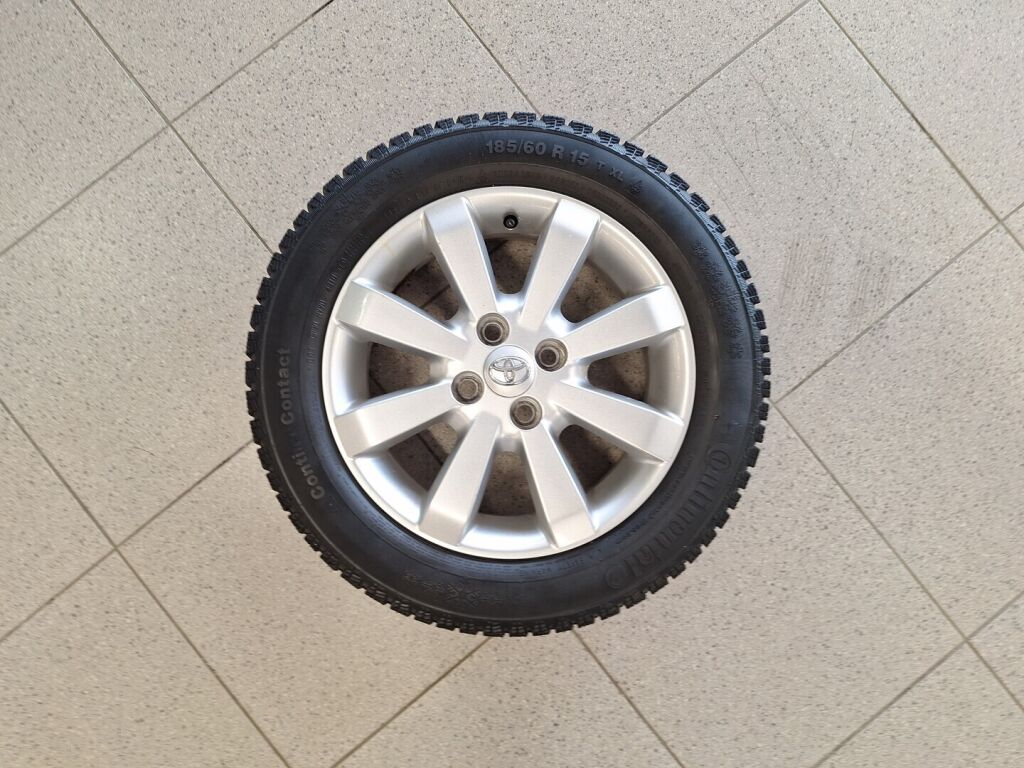 Toyota Yaris 2011 Hopea