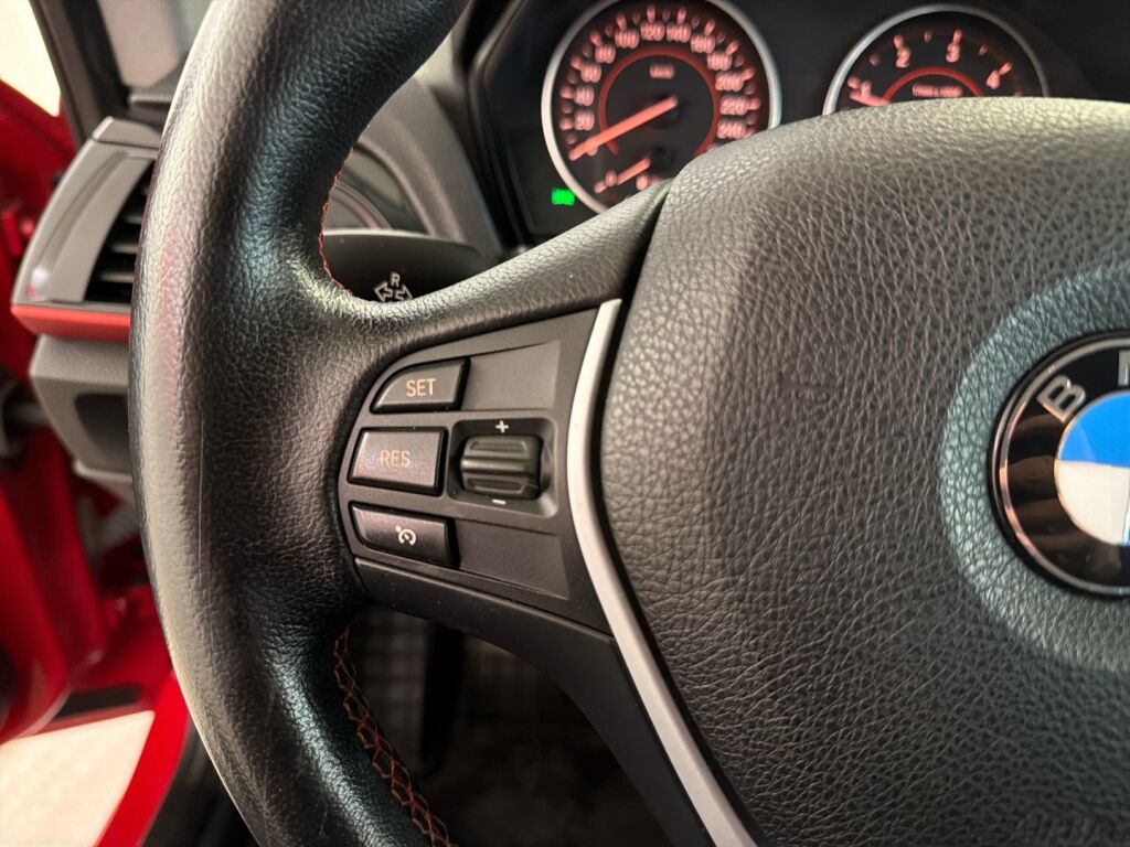 BMW 116 2013 Punainen
