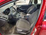 Ford Focus 2012 Punainen