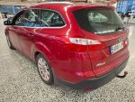 Ford Focus 2012 Punainen