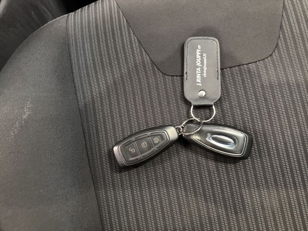 Ford Focus 2012 Punainen