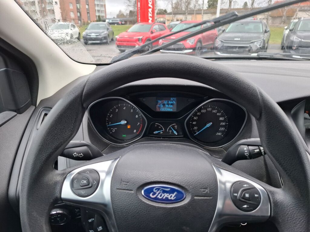 Ford Focus 2012 Harmaa