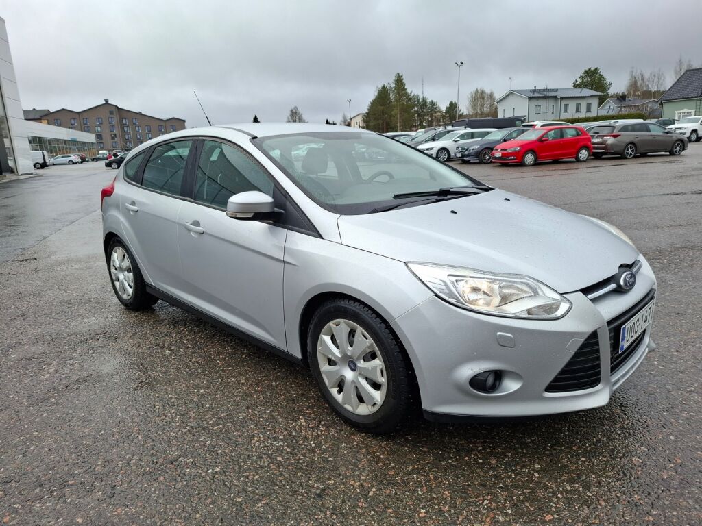 Ford Focus 2012 Harmaa