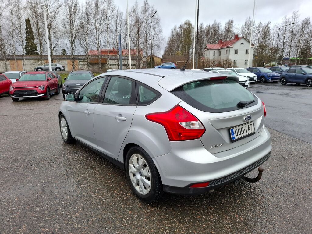 Ford Focus 2012 Harmaa