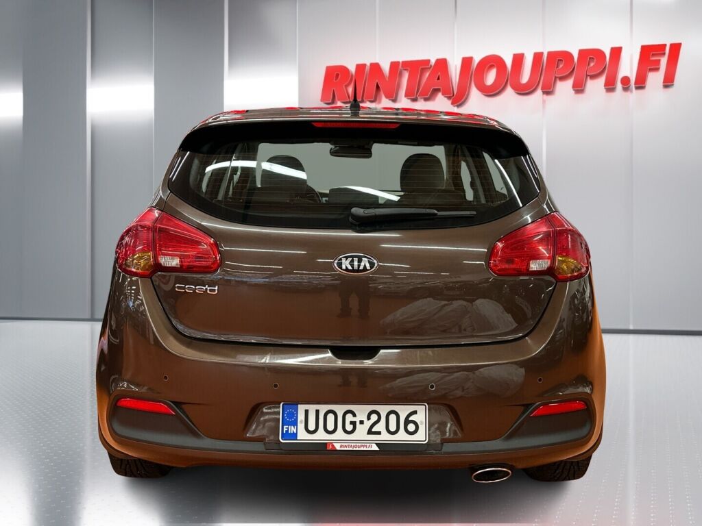 Kia Ceed 2012 Ruskea (beige)