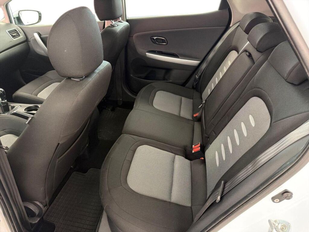 Kia Ceed 2013 Valkoinen