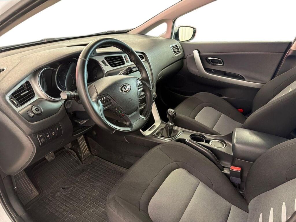Kia Ceed 2013 Valkoinen