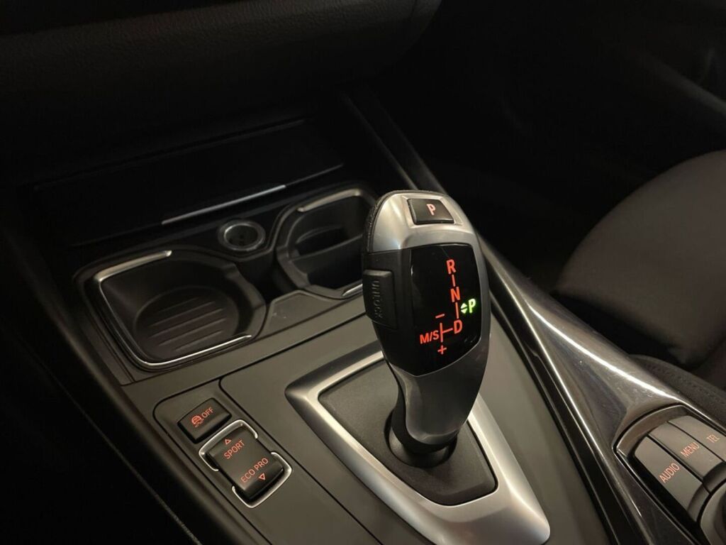BMW 118 2012 Harmaa
