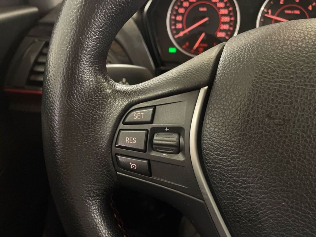 BMW 118 2012 Harmaa