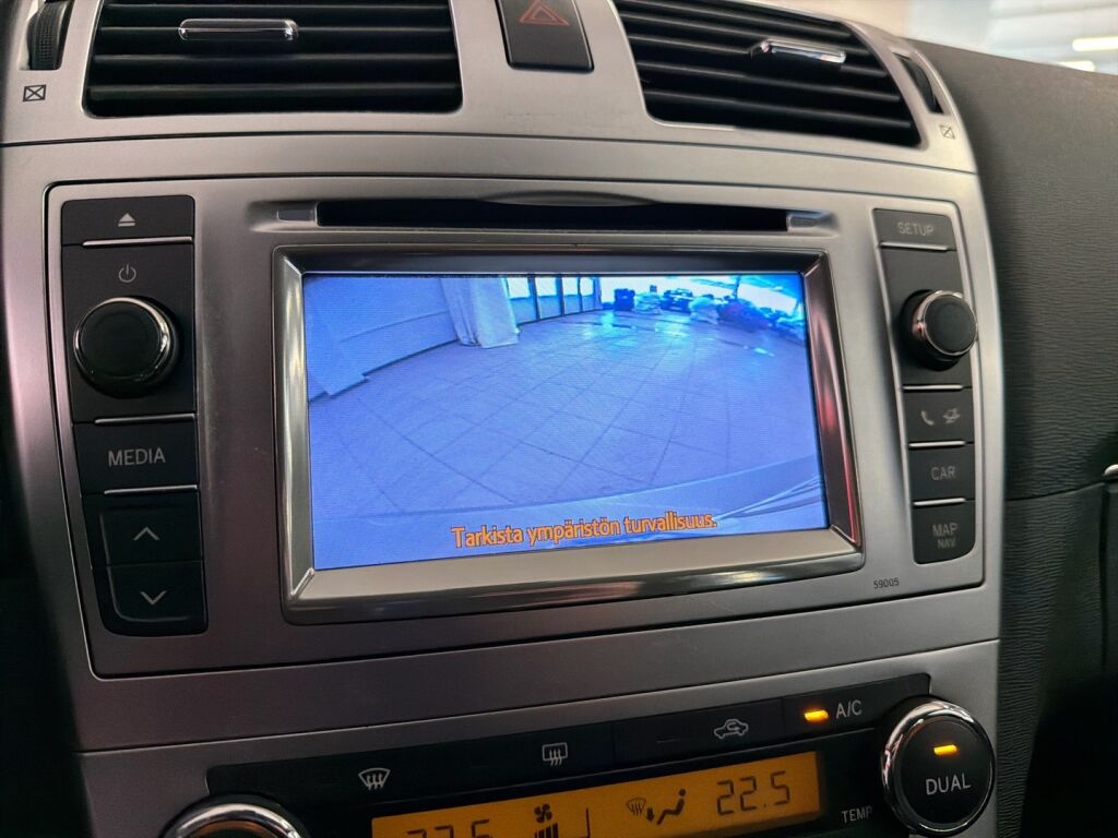 Toyota Avensis 2012 Harmaa