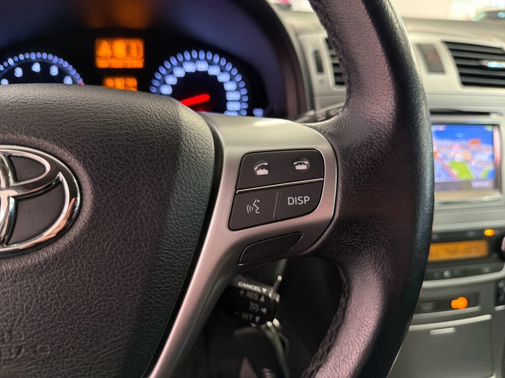 Toyota Avensis 2012 Harmaa