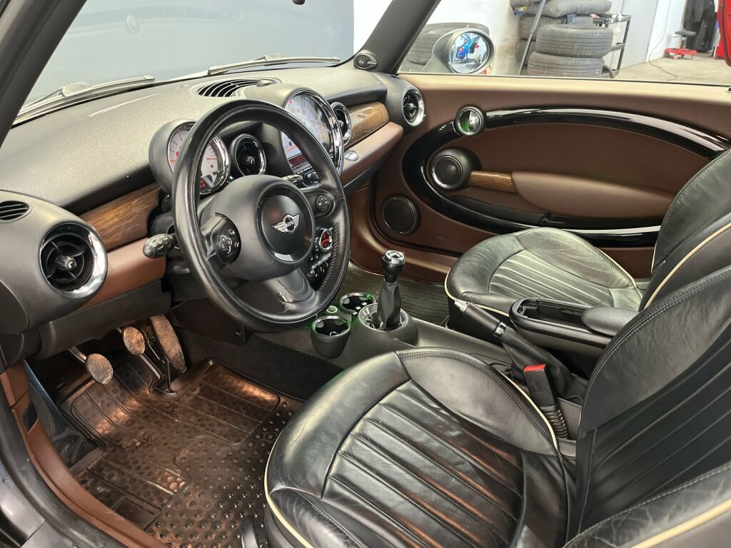 Mini Cooper 2012 Musta