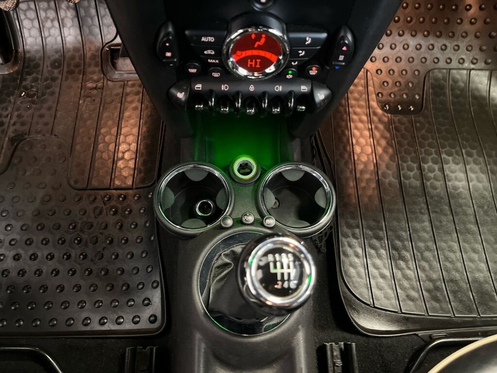 Mini Cooper 2012 Musta