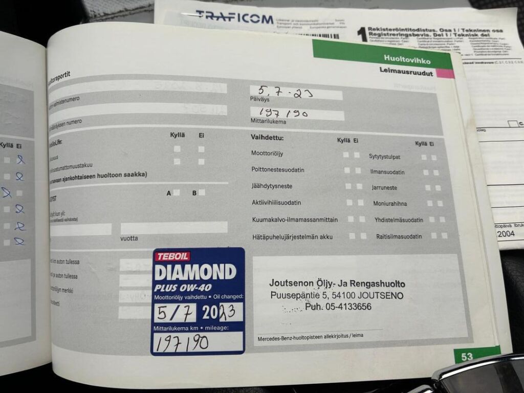 Mercedes-Benz E 2004 Harmaa