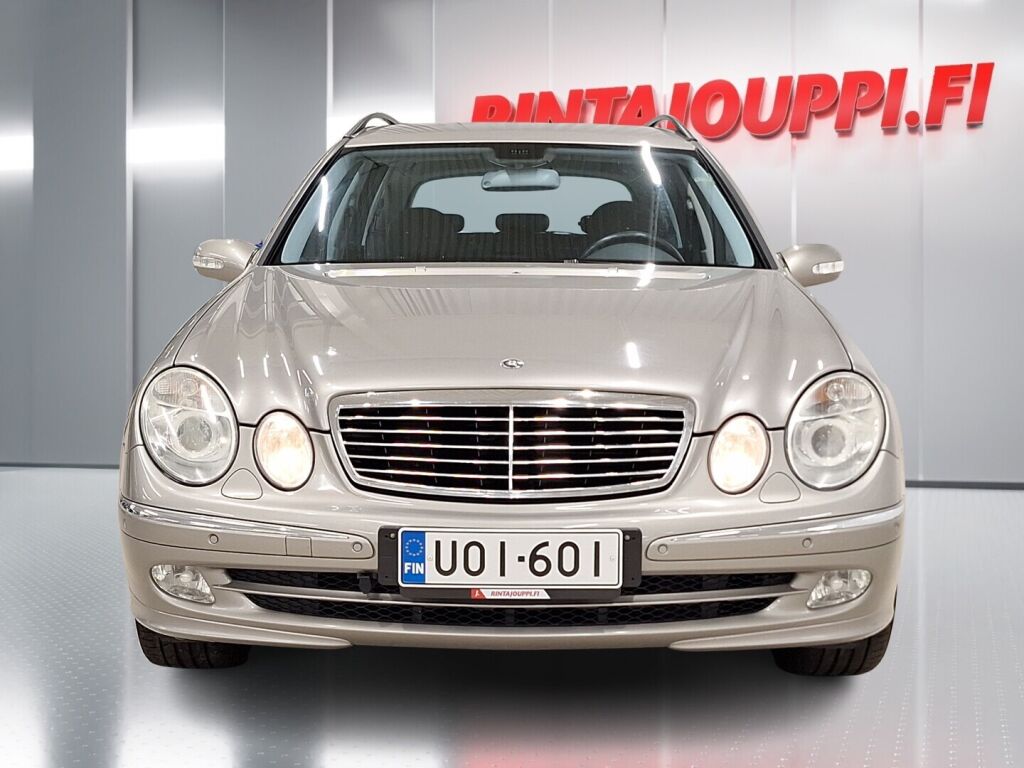 Mercedes-Benz E 2004 Harmaa