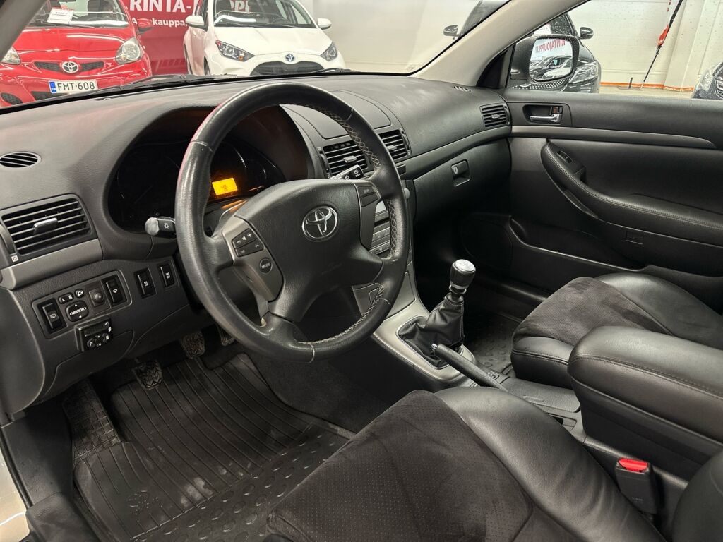 Toyota Avensis 2008 Vihreä