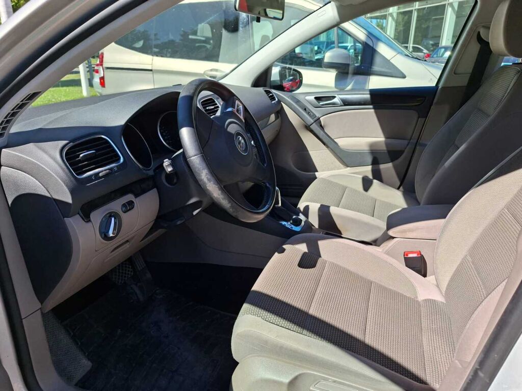 Volkswagen Golf 2011 Hopea