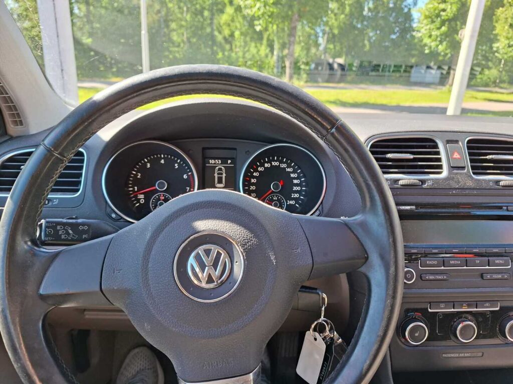 Volkswagen Golf 2011 Hopea