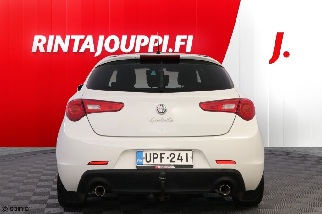 Alfa Romeo Giulietta 2011 Valkoinen
