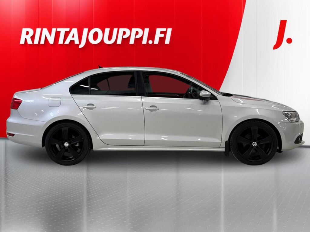 Volkswagen Jetta 2012, kuva 7/33