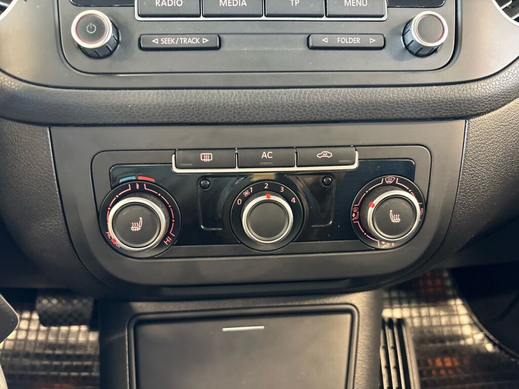 Volkswagen Golf Plus 2013 Valkoinen