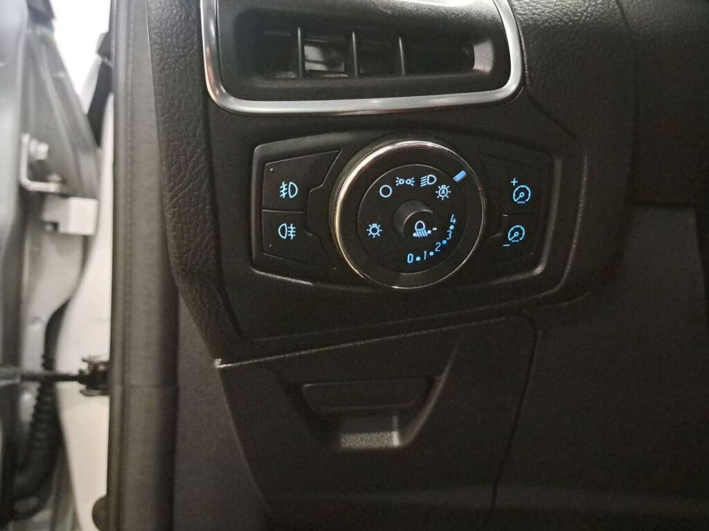 Ford Focus 2012 Harmaa